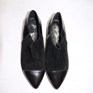 Alice + Olivia cap toe shoes